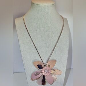 🌸 Pink & Gold Floral Necklace